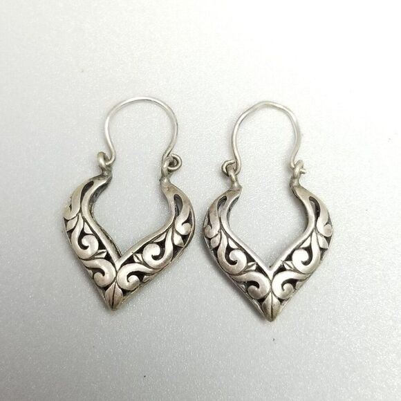 Vintage Silver Tone Pointed Hoop Dangle Earrings, Scroll Design Cut Outs, Estate - Picture 2 of 7